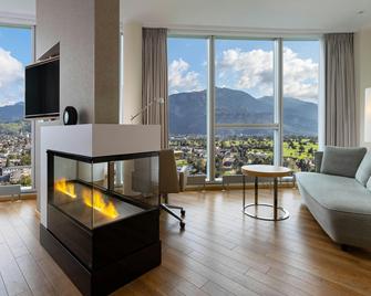 Four Points by Sheraton Panoramahaus Dornbirn - Dornbirn - Olohuone