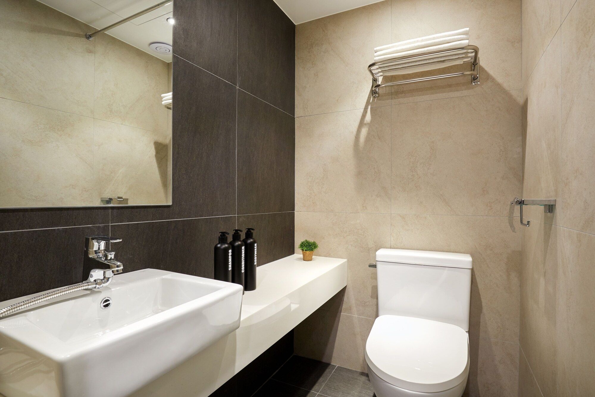 Hostel Cleo Seoul Hongdae - סיאול - חדר רחצה