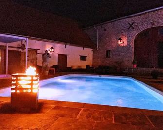 La Bergerie-concept Events - Doornik - Zwembad