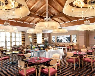 Sheraton Parco de' Medici Rome Hotel - רומא - מסעדה