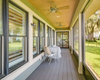 East Palatka Home on St Johns River w/ Boat Dock! - East Palatka - Balcón