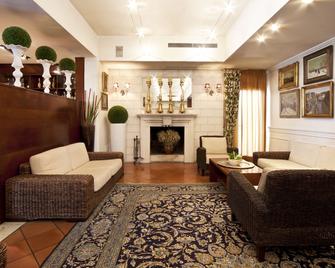 Hotel Locanda Al Sole - Castello di Godego - Lobby