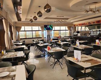 Grand Tenacity Hotel Kitale - Kitale - Restaurant