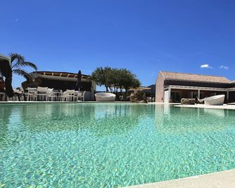 Su Entu Sardinian Country Club - Olbia - Piscina