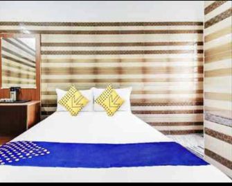 Hotel O Temple View Stay - Pollachi - Habitación