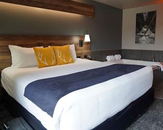 Hotel Ruby Ponderay/Sandpoint - Ponderay - Bedroom