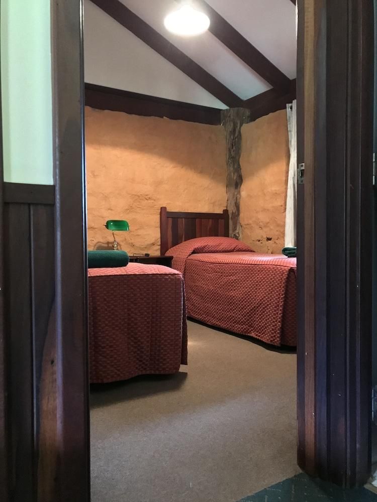 Pump Hill Farm Cottages - Pemberton - Schlafzimmer