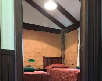 Pump Hill Farm Cottages - Pemberton - Schlafzimmer