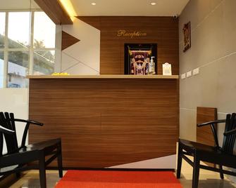 Hotel Amoha - Palani - Front desk