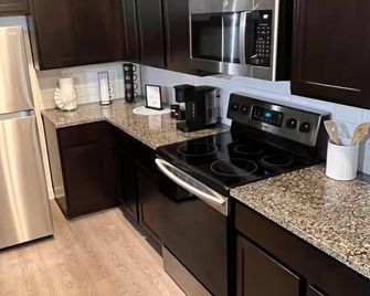 Charming 1-bedroom apartment in Leander, featuring AC, WiFi - Cedar Park - Keuken