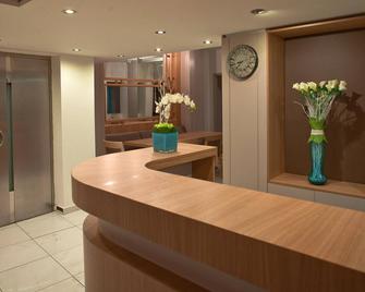 Hotel Hermes - Rhodes - Front desk
