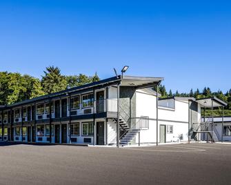 Grays Harbor Inn & Suites - Абердин - Будівля