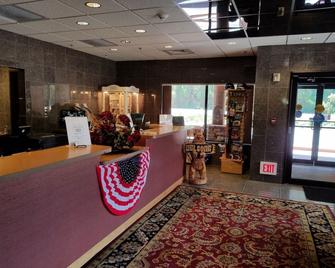 Rushmore Express & Suites - Keystone - Receptie