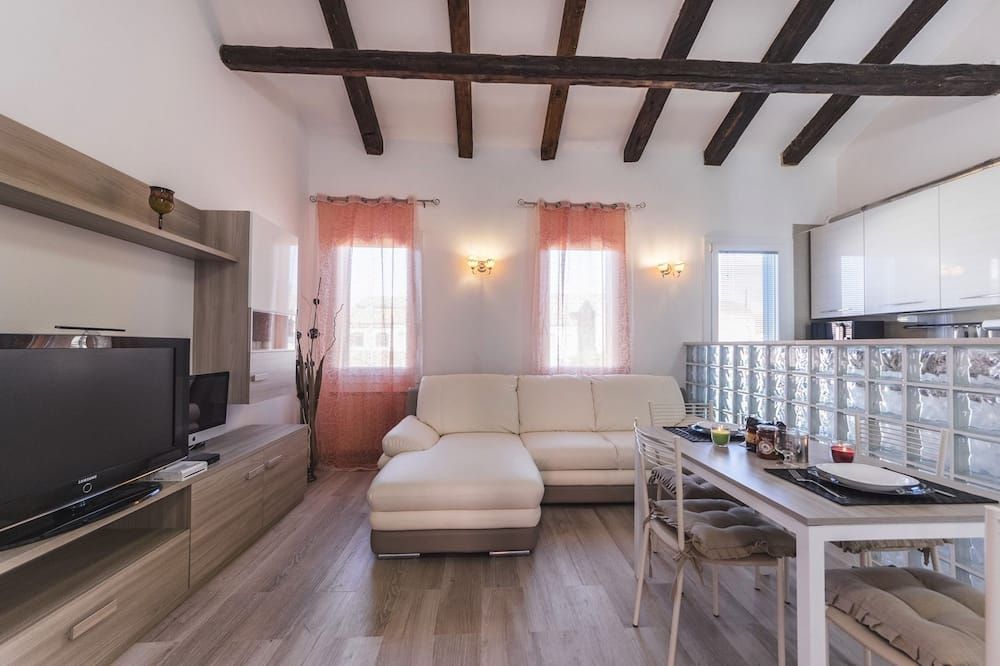 كا لورا - البندقية - غرفة معيشة