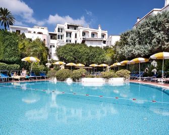 Hotel Ulisse - איסקיה - בריכה