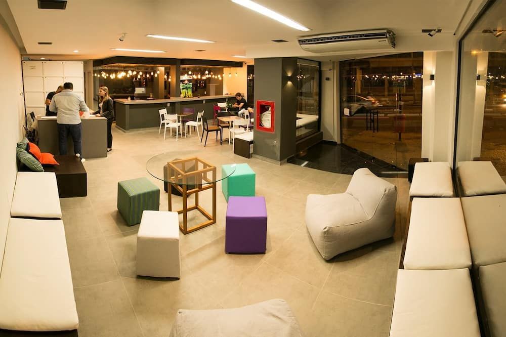 بيت شباب إيبانيما بيتش