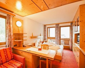 Hotel Garni Hainbacherhof - Sölden