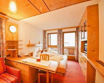 Hotel Garni Hainbacherhof - Sölden