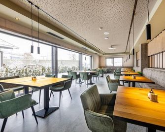 People's Hotel - Kaprun - Restauracja