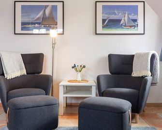 Haus Pesel - Abendsonne - Norddorf - Living room