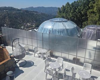 The Mountain Vault - Solan - Balcony