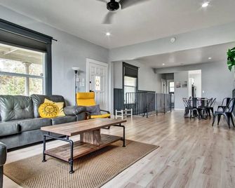 Ventura Downtown Minutes to Beaches - Ventura - Sala de estar