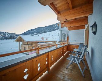 Bauernhof Hotel Oberschwarzach - Hinterglemm - Balkon