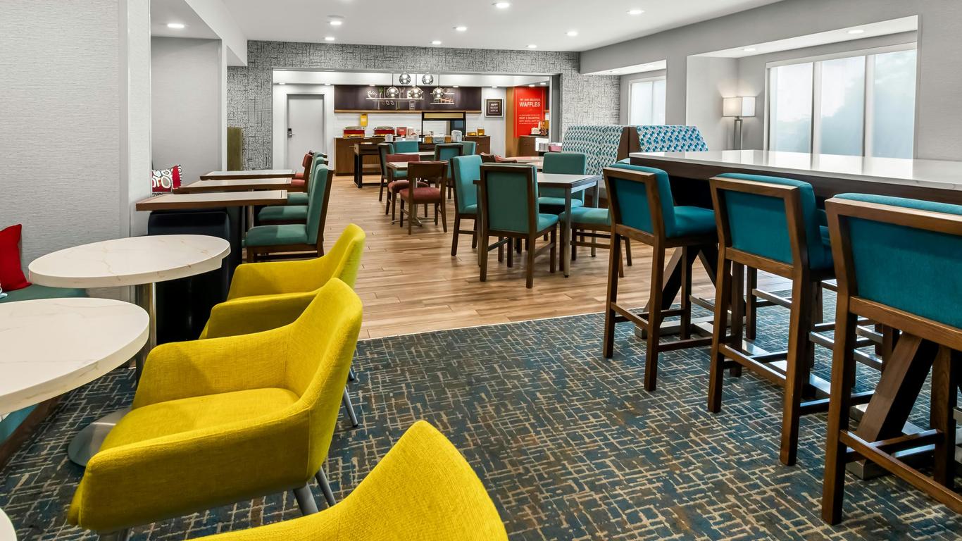 Hampton Inn by Hilton Dayton South