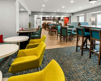 Hampton Inn by Hilton Dayton South - דייטון - מסעדה