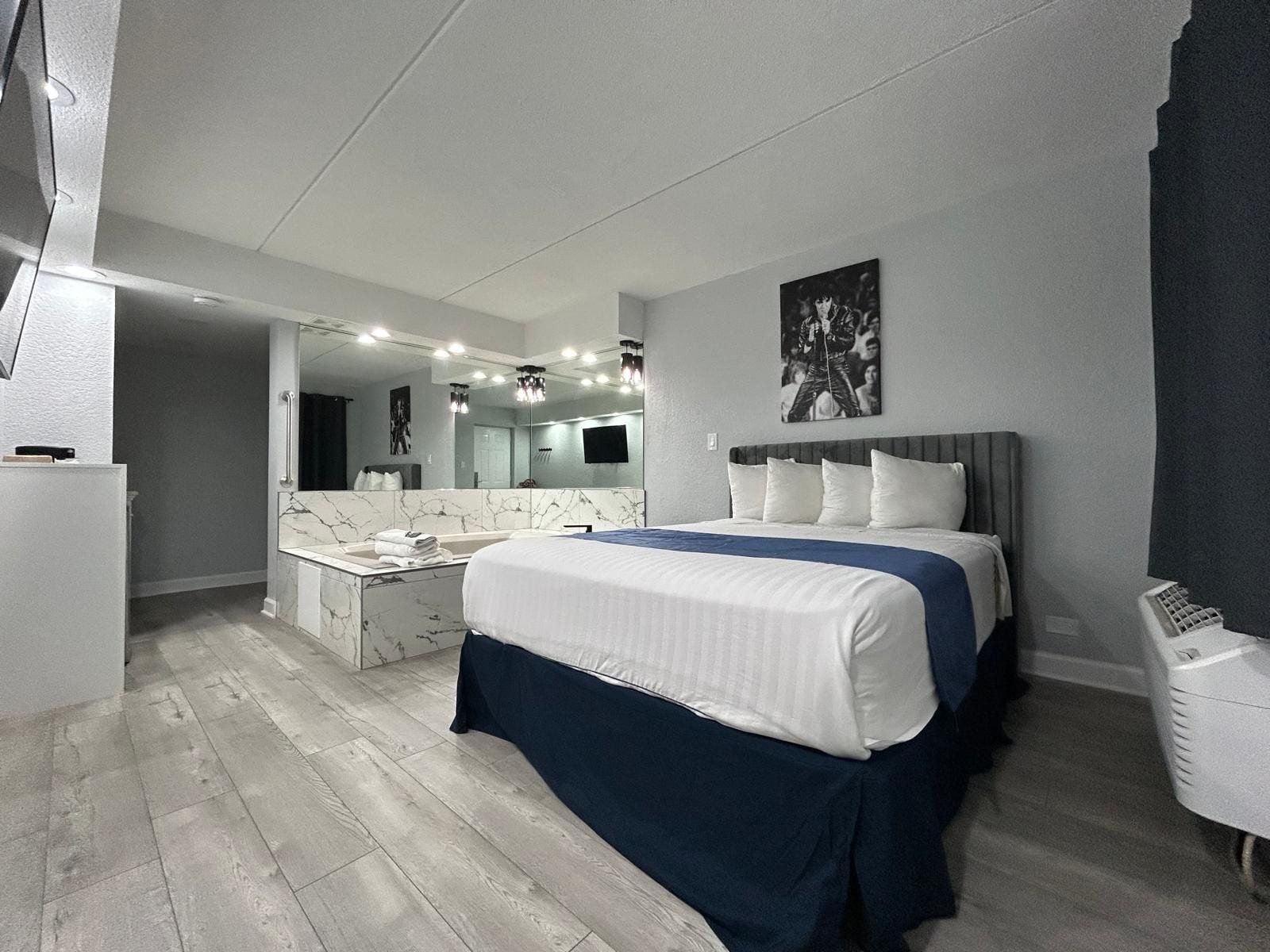 Rainbow Motel - Summit - Bedroom