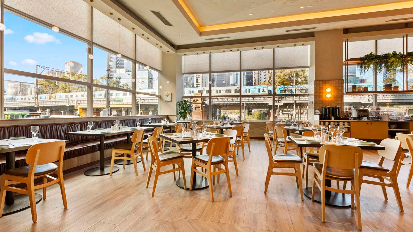 كلاريون سويتس جيت واي