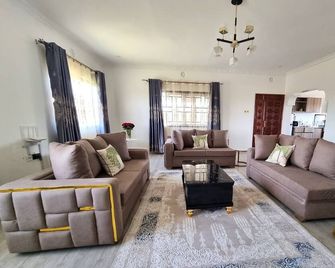 Casa Nadreya Home - Nakuru - Living room