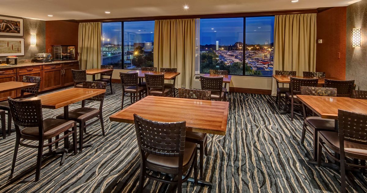 Hilton Knoxville Airport ab 131 €. Hotels in Alcoa KAYAK