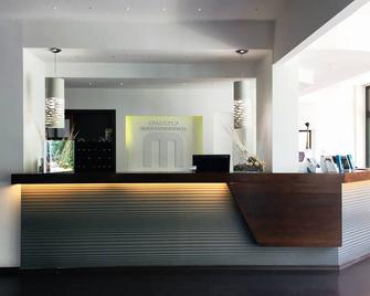 Mediterranea Hotel & Convention Center - סלרנו - דלפק קבלה