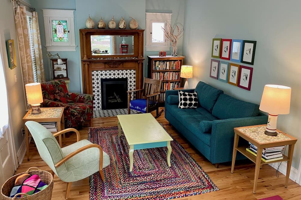 charming 1905 home in a quiet historic walking neighborhood of central Denver - Denver - Wohnzimmer