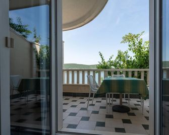 Hotel Porat - Neum - Balkon