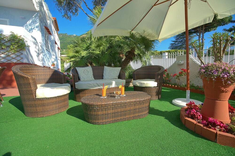 Iris Hotel - פוריו - פטיו