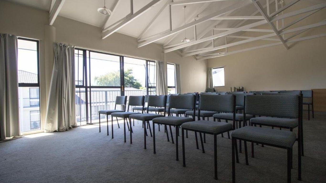 Asure Phoenix Motor Inn