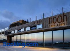 Noah Surf House Portugal - Torres Vedras - Gebouw