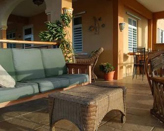 Villa Coral Guesthouse - Vieques - Balkon