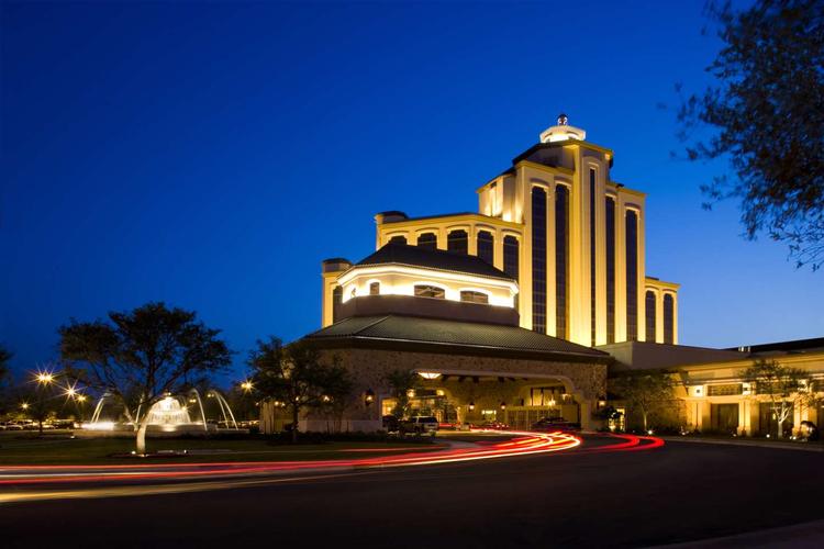 L Auberge Casino Resort Lake Charles 139 3 0 0 Lake Charles Hotel Deals Reviews Kayak