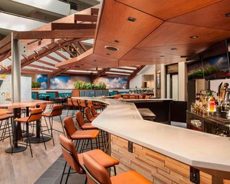 شيراتون سويتس فيلادلفيا إيربورت - فيلادلفيا - بار