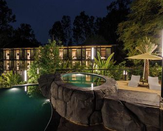 Area 83 Adventure Resort - Water Front Pods - Kanakapura - Pool