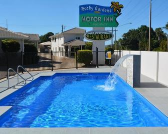 Rocky Gardens Motor Inn - Rockhampton - Svømmebasseng