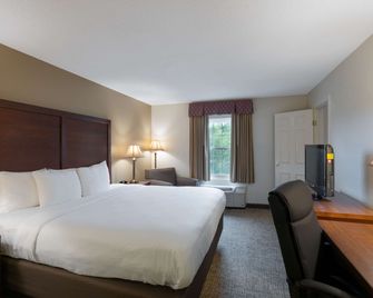 MainStay Suites Foxboro - Mansfield - Foxborough - Ložnice