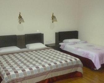 G Six Hotel - Sitiawan - Bedroom