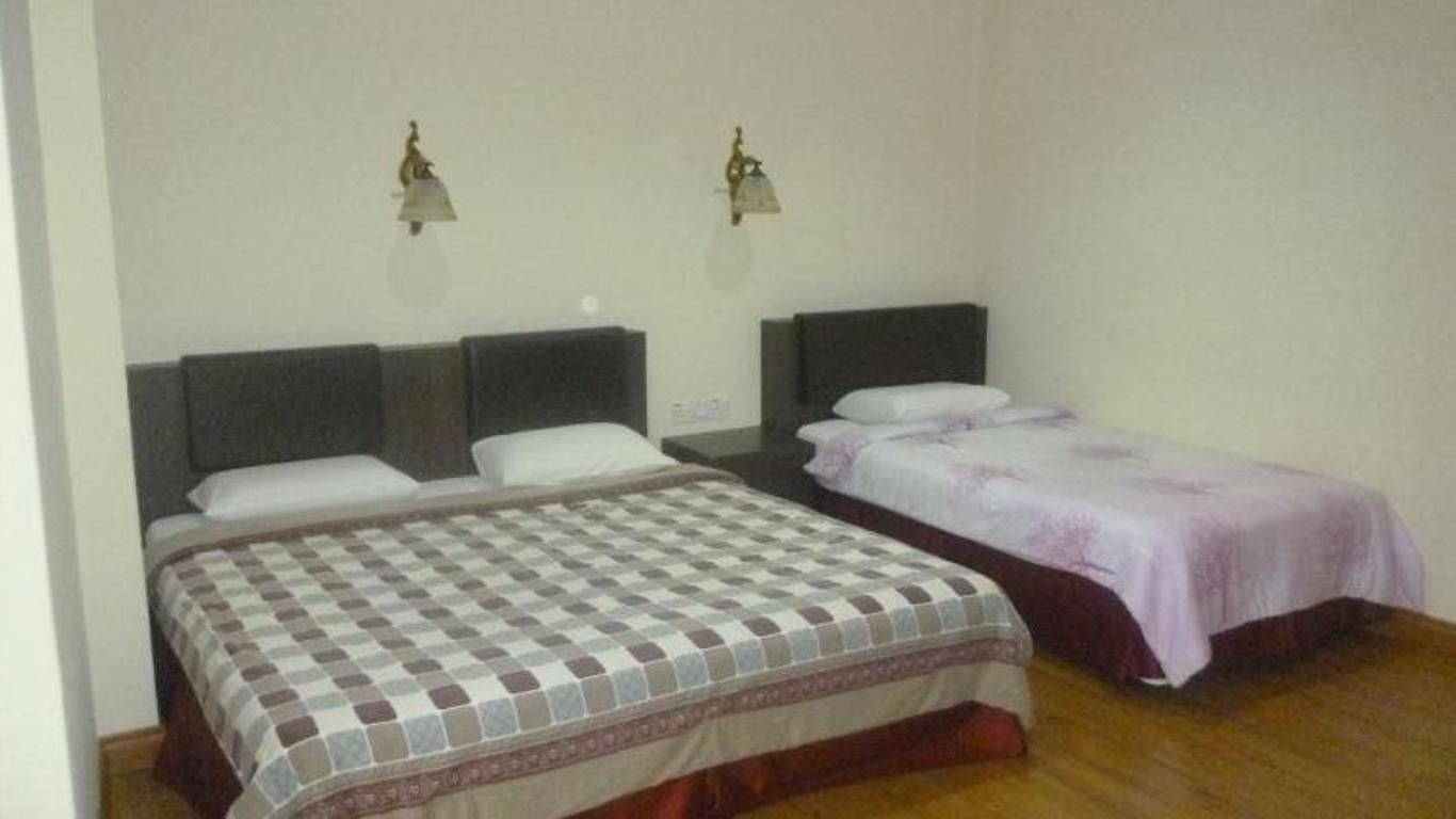 G Six Hotel