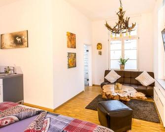 Schwarzwaldzimmer & Schwarzwald Design Apartment - Rottweil - Living room