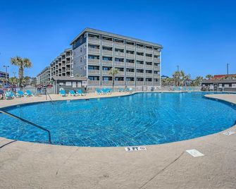 Remodeled Oceanfront Condo in Myrtle Beach! - Myrtle Beach - Pool