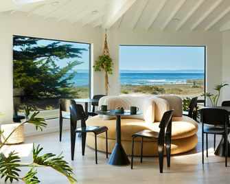 White Water - Cambria - Lobby